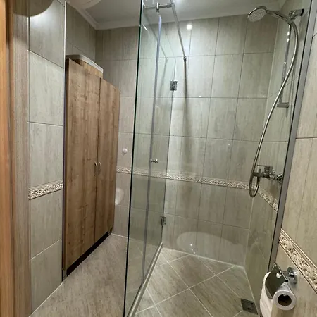 Elizi Summer House In South Bay Apartment