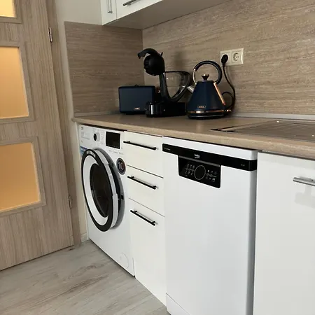 Elizi Summer House In South Bay Appartamento