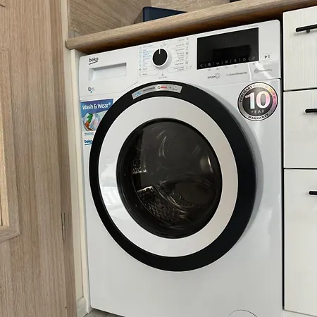 Elizi Summer House In South Bay *