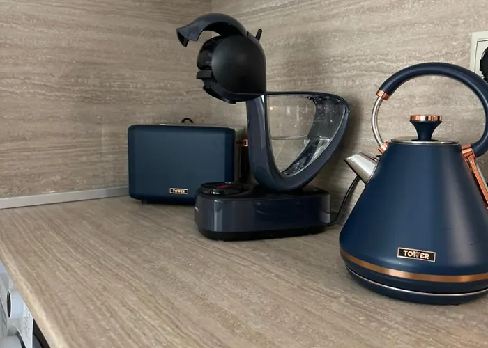 Elizi Summer House In South Bay