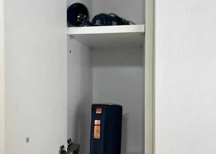 Elizi Summer House In South Bay *